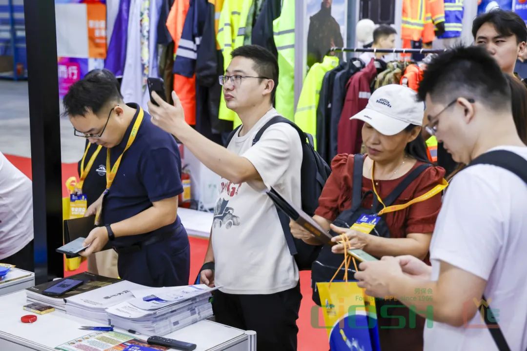 坚守安全防线，向世界而行—第107届劳保会圆满闭幕 新闻资讯 第19张